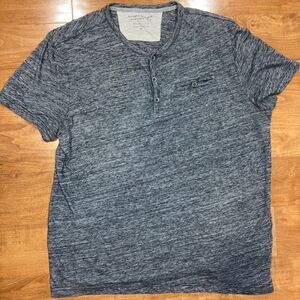 Abercrombie and Fitch men’s shirt size XL v neck
